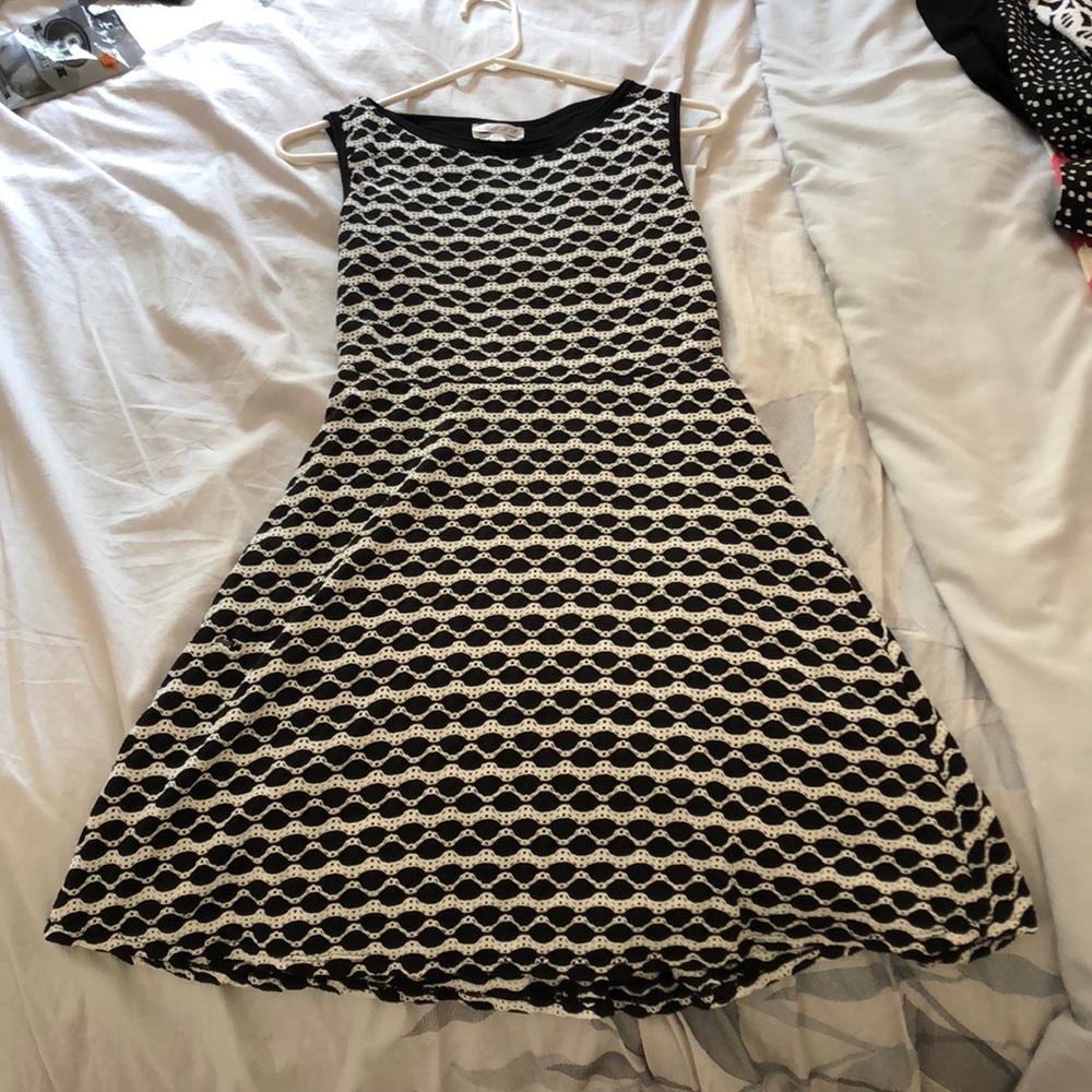 Max Studio Black and White Dress